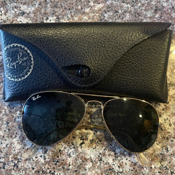 Ray Ban Aviator sunglasses - Picture 2 of 2